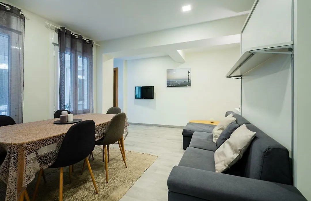 Exclusive Quietness In The Heart Of Madrid With Public Parking, Breakfast, 2 Bathrooms-1